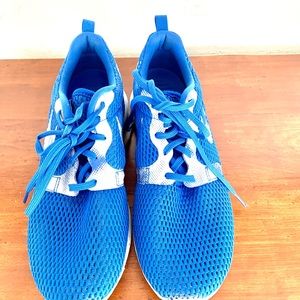 Nike Men’s Sneakers New!